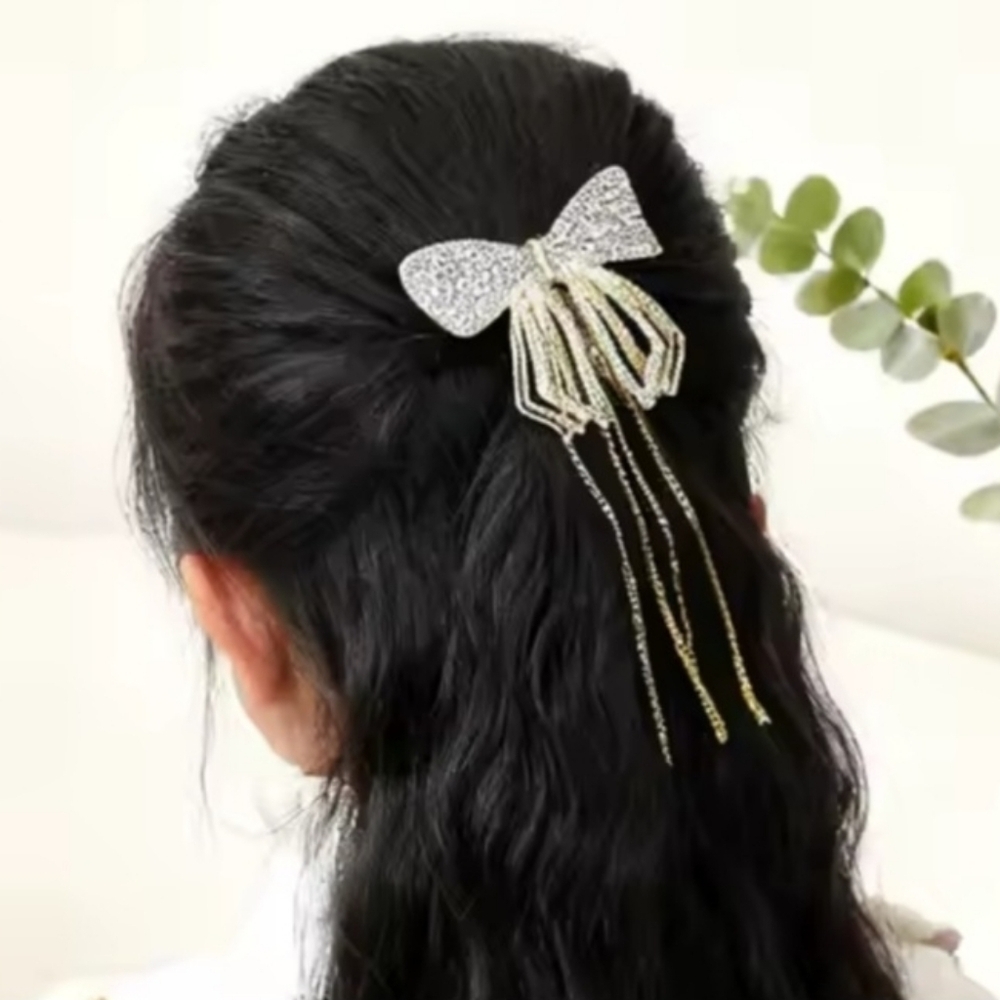 Brand New Gold Tone Ribbon Rhinestone Dangle Hair Claw Clip